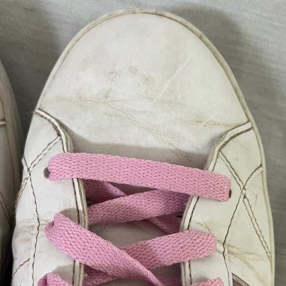 Adidas Women's size 8 White Sneakers with shimmery Pink Stripes - Picture 14 of 16